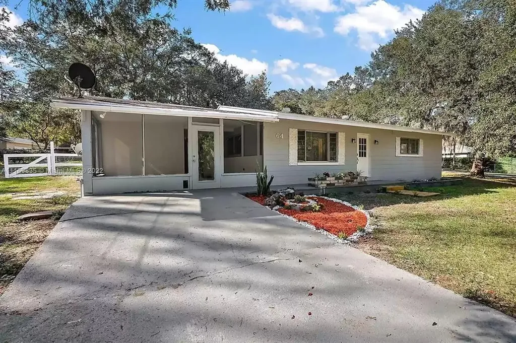 64 N Carol Avenue Mascotte FL 34753