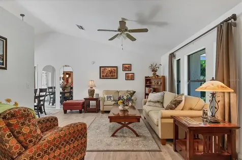 4665 31st Court E Bradenton FL 34203