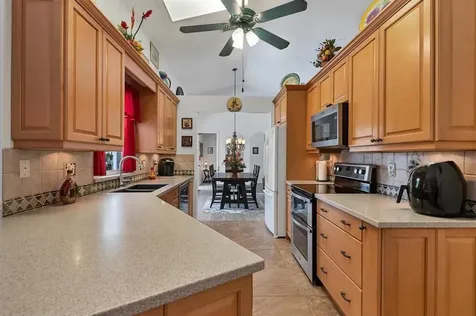 4665 31st Court E Bradenton FL 34203