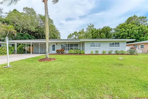 324 Pearl Avenue Sarasota FL 34243