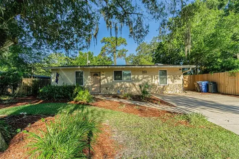 14810 N Boulevard Tampa FL 33613