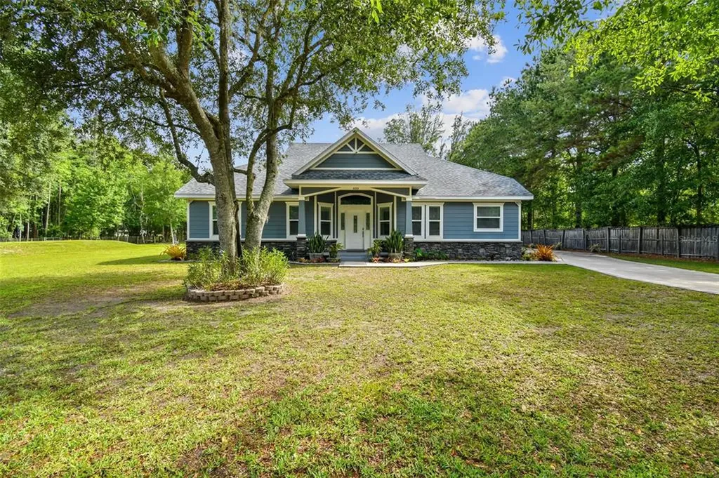 10001 Bahia Loop Land O Lakes FL 34639