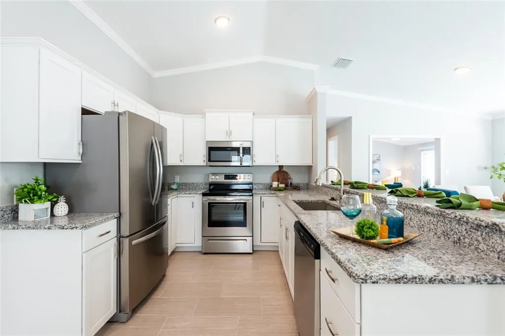 1347 Hawaii Avenue Palm Harbor FL 34683