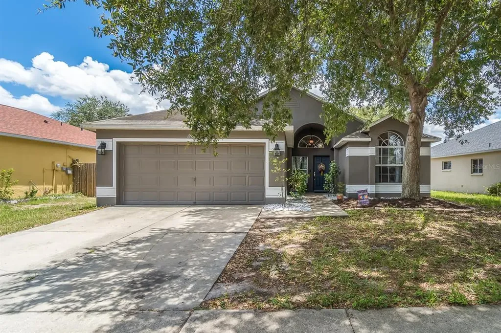 12906 Lake Vista Drive Gibsonton FL 33534