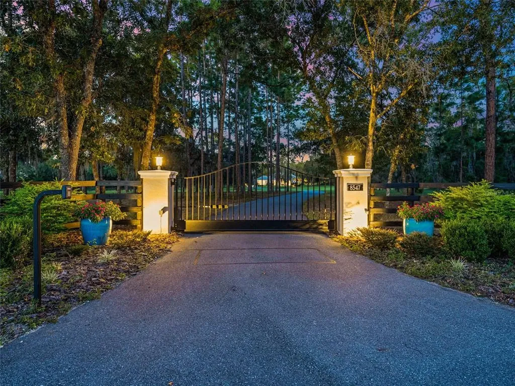 8547 NW 26th Street Wildwood FL 34785