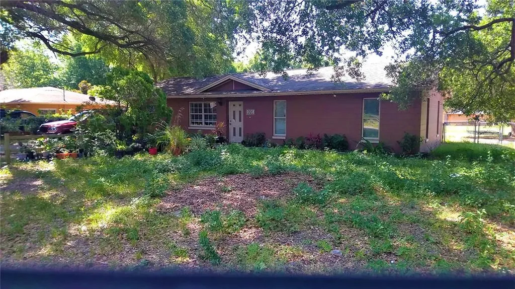 7008 Holly Street Mount Dora FL 32757