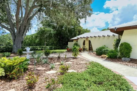 7305 Connecticut Avenue Sarasota FL 34243