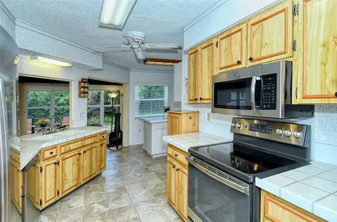 7305 Connecticut Avenue Sarasota FL 34243