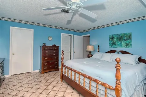 7305 Connecticut Avenue Sarasota FL 34243
