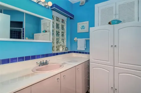 7305 Connecticut Avenue Sarasota FL 34243