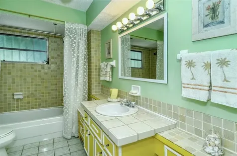 7305 Connecticut Avenue Sarasota FL 34243