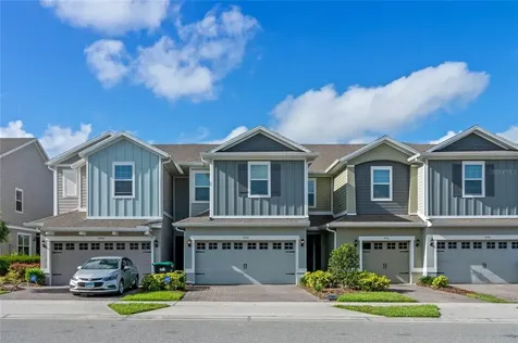1002 E 10th Street Apopka FL 32703