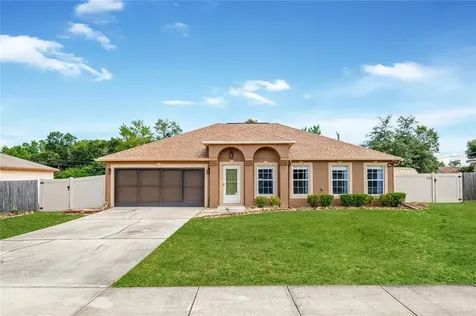 2706 Windsor Heights Street Deltona FL 32738