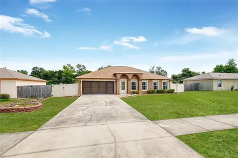 2706 Windsor Heights Street Deltona FL 32738