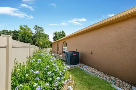 2706 Windsor Heights Street Deltona FL 32738