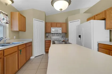 2706 Windsor Heights Street Deltona FL 32738