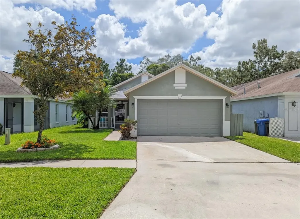 5825 Meadowpark Place Lithia FL 33547