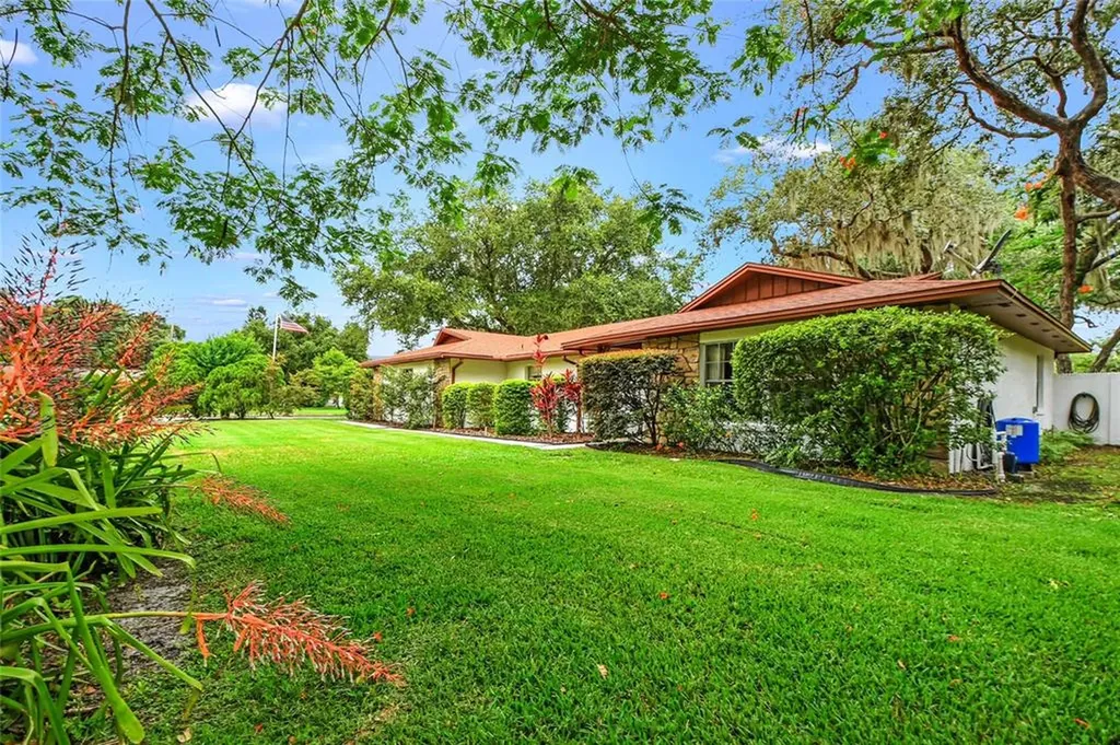1471 Regal Court Kissimmee FL 34744