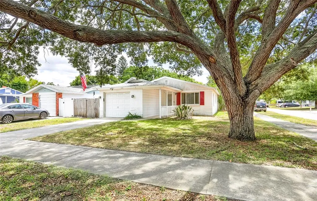 1120 55th Street S Gulfport FL 33707