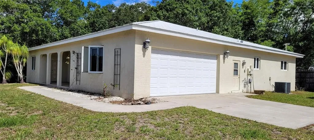 5605 Richardson Road Sarasota FL 34232