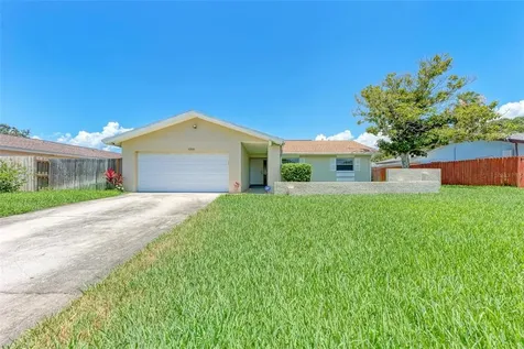 5900 25th Way S St Petersburg FL 33712