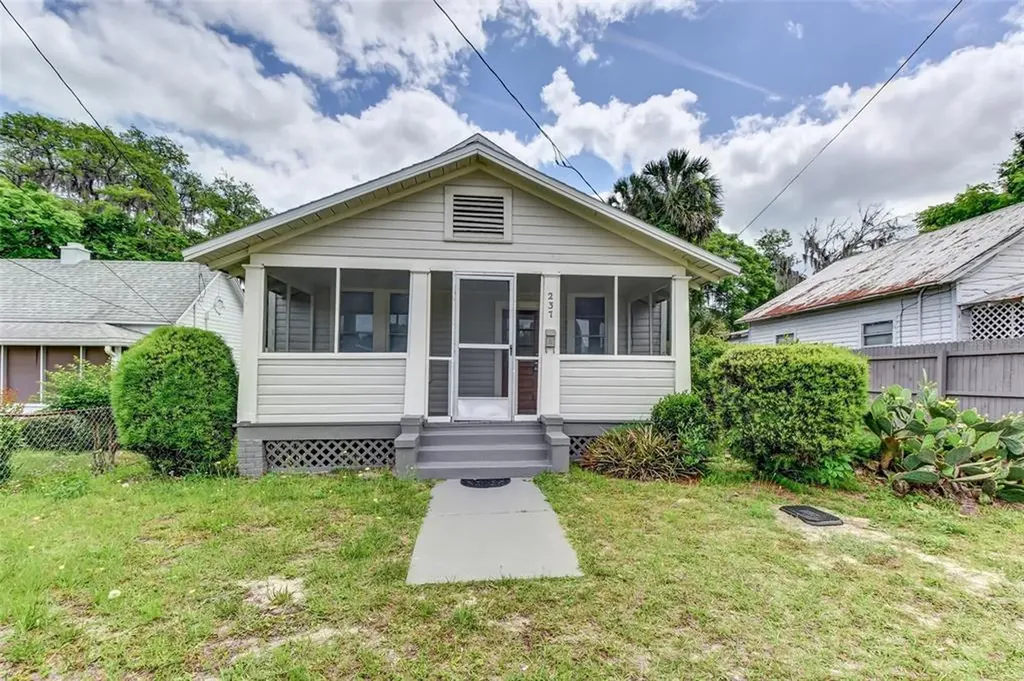 237 S Clara Avenue Deland FL 32720