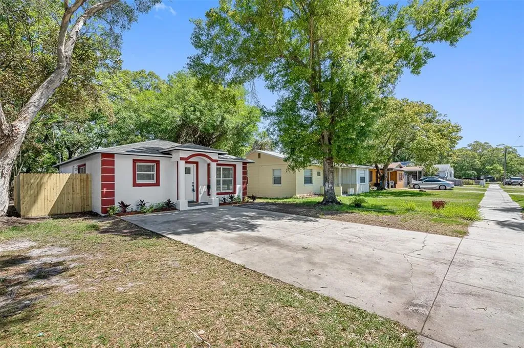 4561 20th Avenue S St Petersburg FL 33711