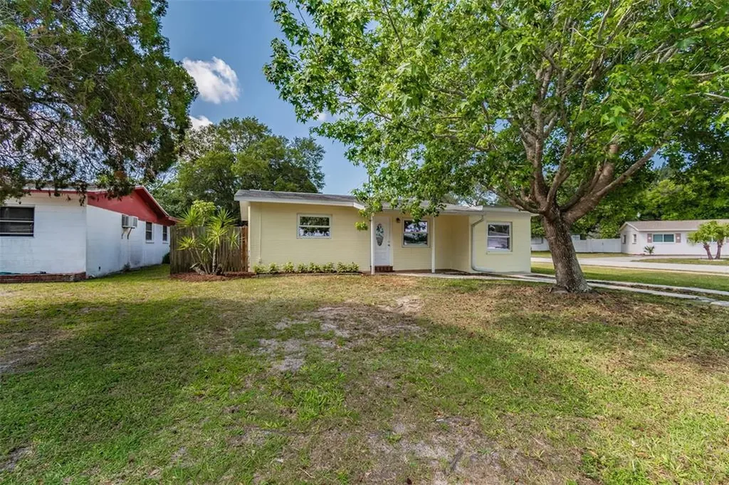 4692 72nd Avenue N Pinellas Park FL 33781