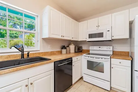 510 13th Avenue S St Petersburg FL 33701