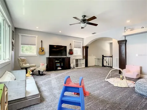 15201 Leith Walk Lane Tampa FL 33618