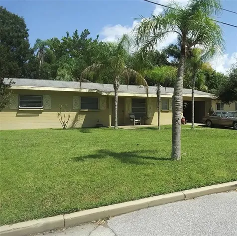 203 22nd Street NE Bradenton FL 34208