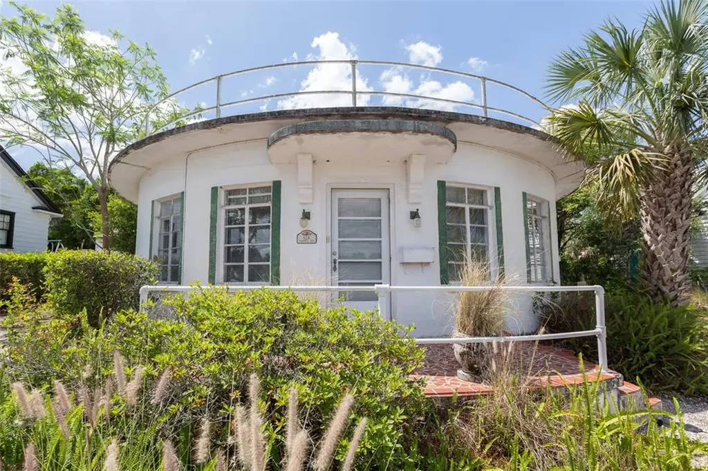 824 Campbell Avenue Lake Wales FL 33853