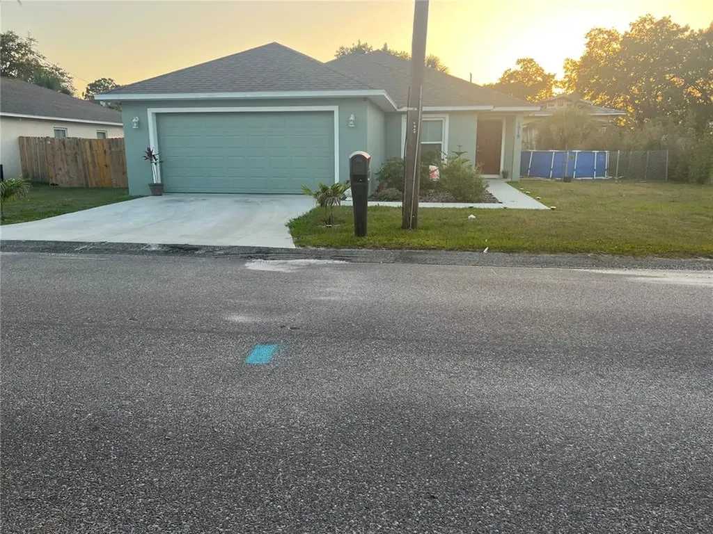 1919 Brown Street NE Winter Haven FL 33881