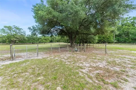 4781 NE 18th Trail Trenton FL 32693