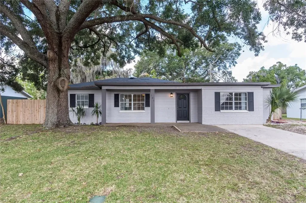 707 Ellerbe Way Lakeland FL 33801
