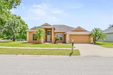 6821 Regents Village Way Apollo Beach FL 33572