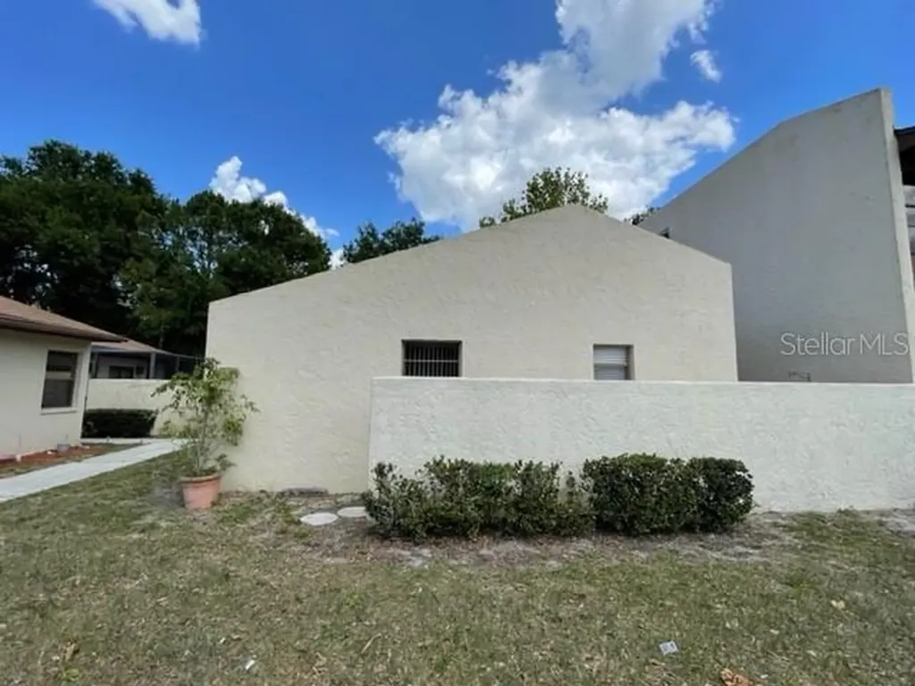 1880 N Crystal Lake Drive Lakeland FL 33801