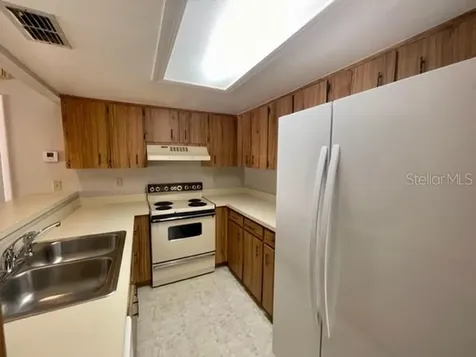 1880 N Crystal Lake Drive Lakeland FL 33801
