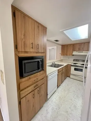 1880 N Crystal Lake Drive Lakeland FL 33801