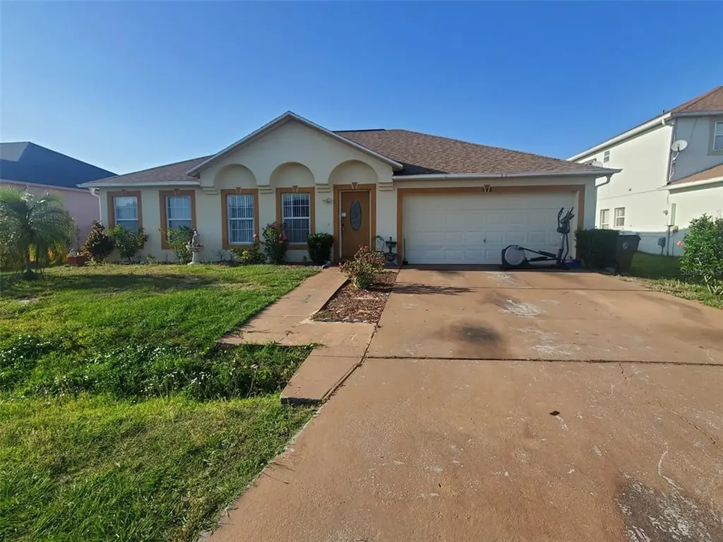 338 Corsica Court Kissimmee FL 34758