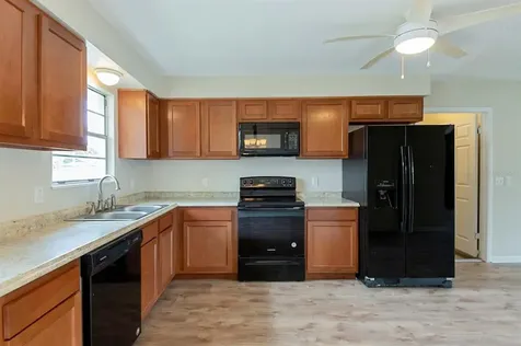 97 S Courtland Boulevard Deltona FL 32738
