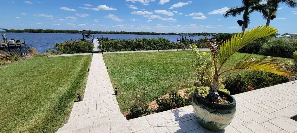 2136 Harbour Drive Punta Gorda FL 33983