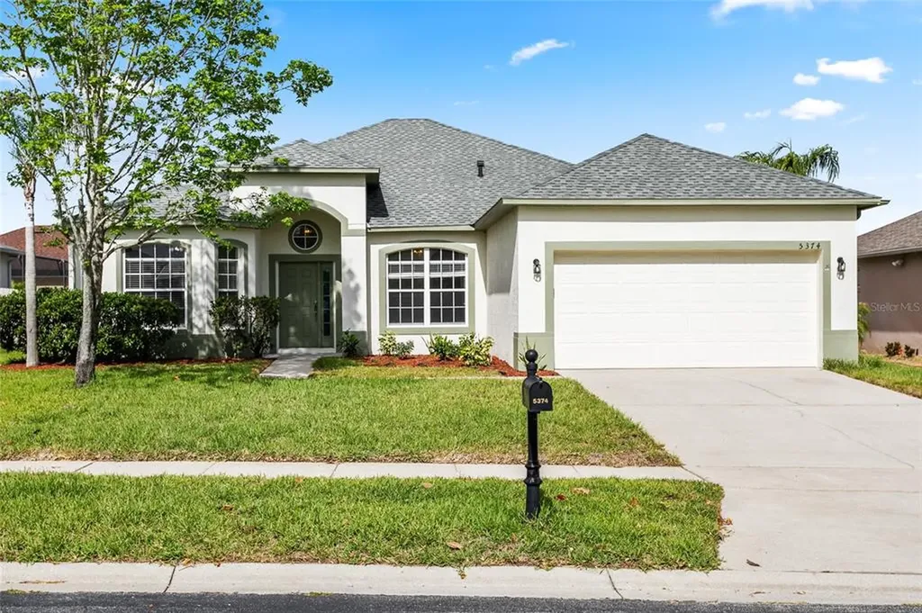 5374 Red Leaf Court Oviedo FL 32765