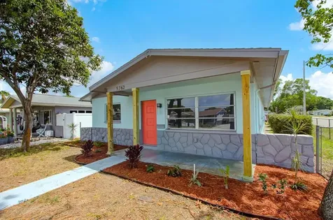 5762 17th Avenue N St Petersburg FL 33710