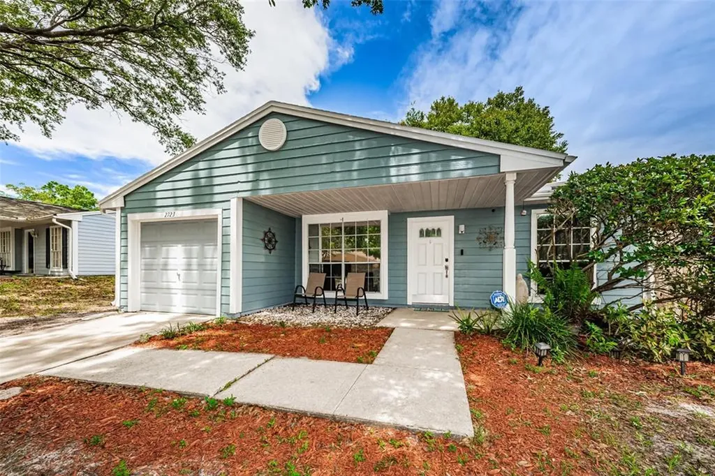 2723 Kavalier Drive Palm Harbor FL 34684
