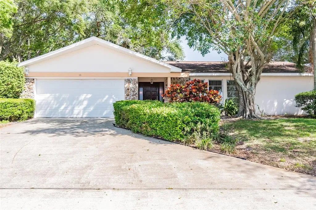 10 Orchard Court Palm Harbor FL 34683