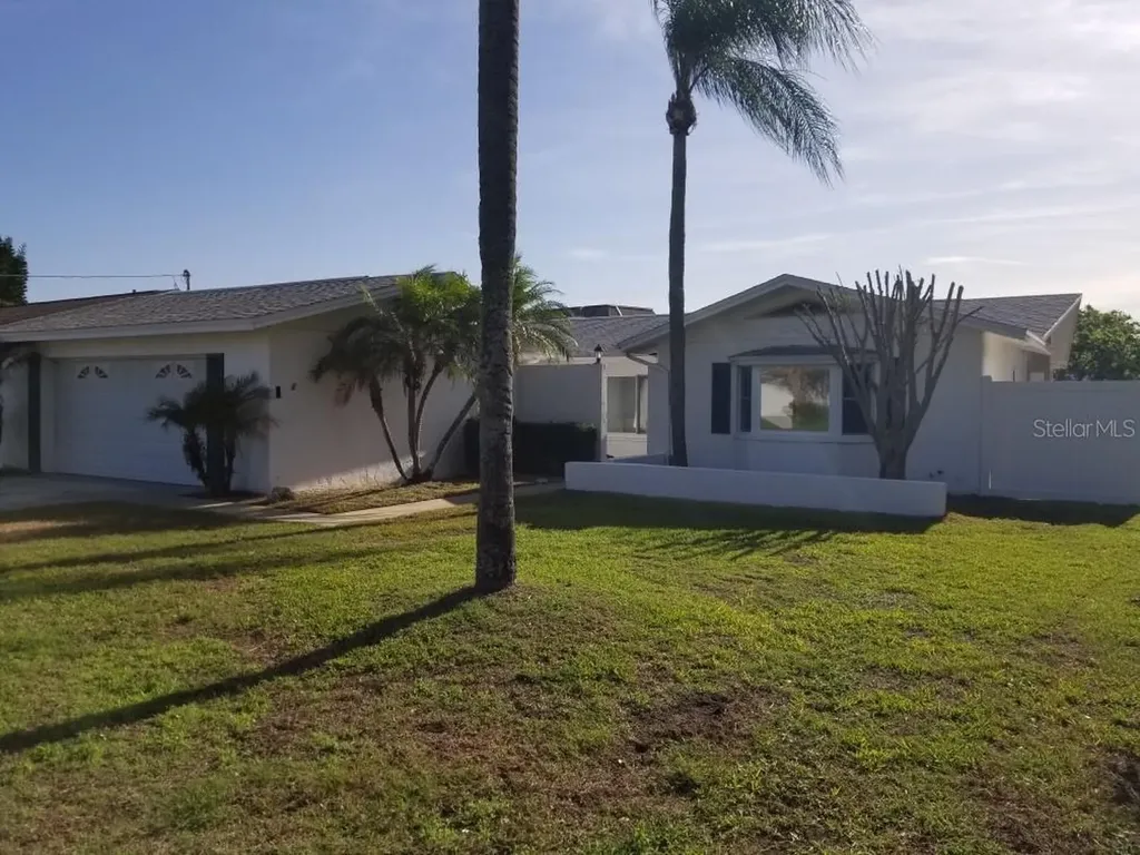 4625 Bay Crest Drive Tampa FL 33615