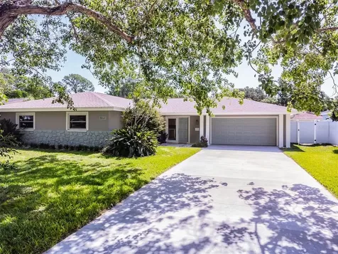 8631 15th Lane N St Petersburg FL 33702