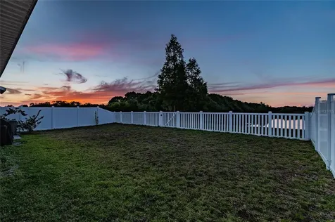 10621 Standing Stone Drive Wimauma FL 33598
