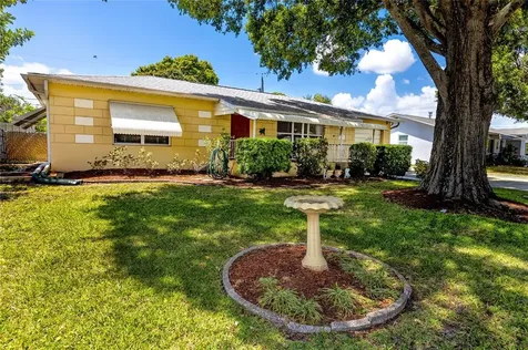 1594 63rd Avenue N St Petersburg FL 33702